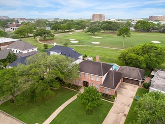 619 Chevy Chase Cir, Sugar Land, TX 77478
