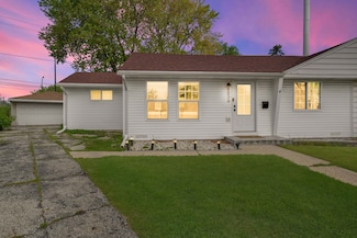 8834 S Keating Ave, Hometown, IL 60456