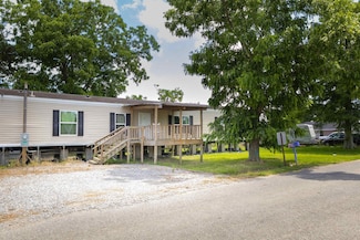298 E 16th St, Larose, LA 70373