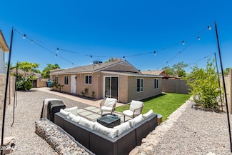 902 E Wahalla Ln, Phoenix, AZ 85024