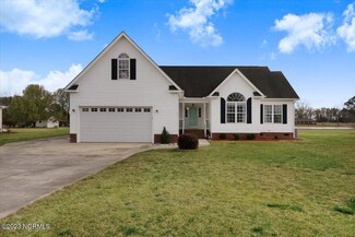 278 Lazy j Dr, Smithfield, NC 27577