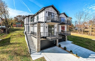 512 W 2nd St, Washington, MO 63090