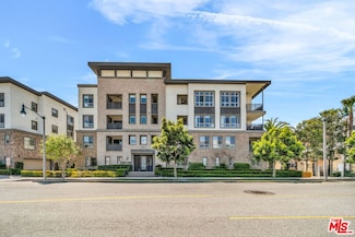 5837 Village Dr Unit 5, Los Angeles, CA 90094