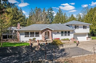 10 E Sea Vista Ln, Grapeview, WA 98546