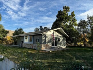 114 State Frontage Rd Unit A, Tonasket, WA 98855