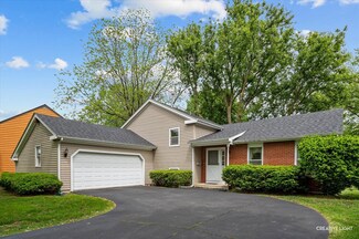 859 N Gladstone Ave, Aurora, IL 60506