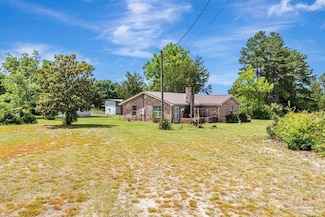 10449 Bernice Rd, Milton, FL 32583