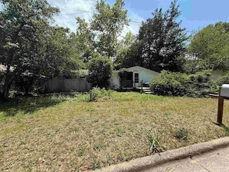451 E Cane Ave, Crestview, FL 32539