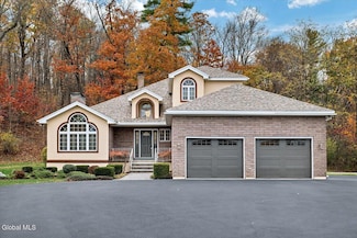 1306 Putnam Rd, Schenectady, NY 12306