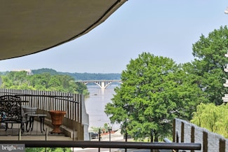 700 New Hampshire Ave NW Unit 510, Washington, DC 20037