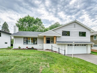4909 Trillium Ln, Edina, MN 55435