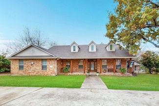218 New Market Rd, Mesquite, TX 75149