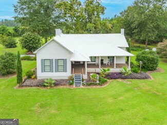 981 Bells Ferry Rd, Lumber City, GA 31549