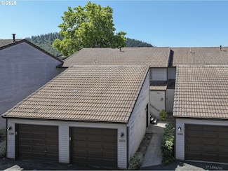 12173 SE 104th Ct, Happy Valley, OR 97086