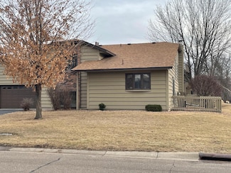 15165 40th Ave N, Plymouth, MN 55446