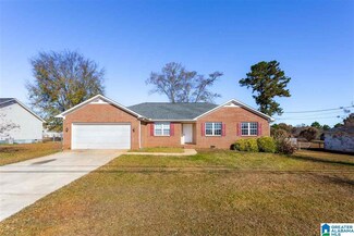 66 Andrew Dr, Weaver, AL 36277