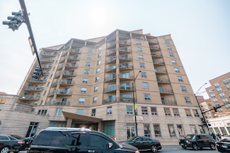 4350 N Broadway St Unit 1011, Chicago, IL 60613