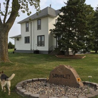 20316 140th St, Sumner, IA 50674