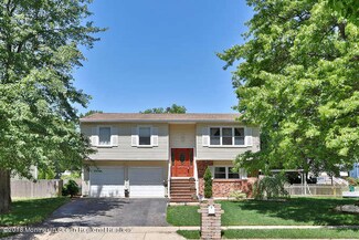 111 Pine Needle St, Howell, NJ 07731