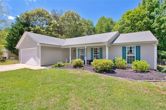 333 Ivy Hills Cir, Mount Airy, GA 30563