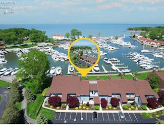 3088 N Marina View Dr Unit 12, Port Clinton, OH 43452