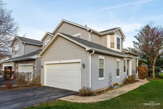 135 Woodland Cir Unit 75, North Aurora, IL 60542