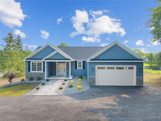 8074 Broadfield Rd, Pompey, NY 13164