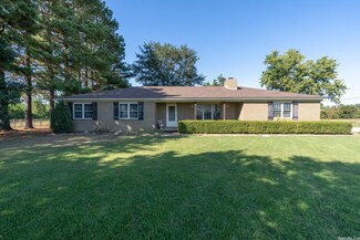 1420 County Road 304, Jonesboro, AR 72401