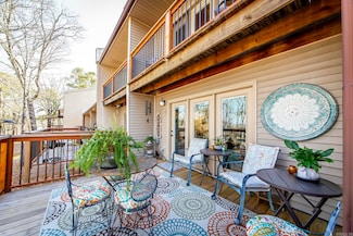 104 Chelsea Dr, Fairfield Bay, AR 72088