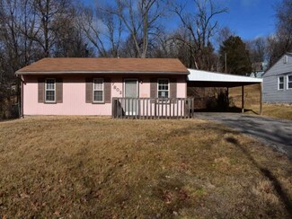 7802 E 51st St, Kansas City, MO 64129