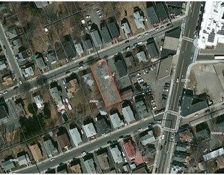 20 Fuller St, Dorchester Center, MA 02124