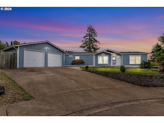 1083 S 59th St, Springfield, OR 97478
