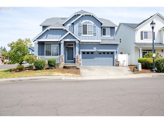812 N 27th Ave, Cornelius, OR 97113