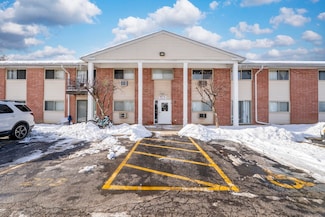 703 E Fullerton Ave Unit 107, Glendale Heights, IL 60139