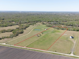 1389 County Road 436, Blessing, TX 77419