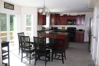 4 Kriss Krossing, East Greenbush, NY 12061