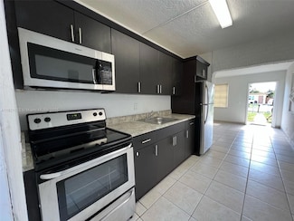 2443 NW 7th St, Pompano Beach, FL 33069