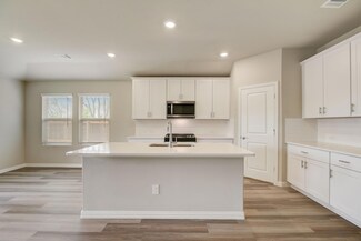 802 Easthill Dr, McKinney, TX 75071