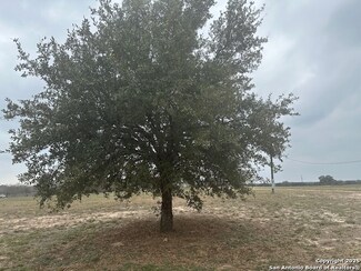 004 Stevens Rd, von Ormy, TX 78073