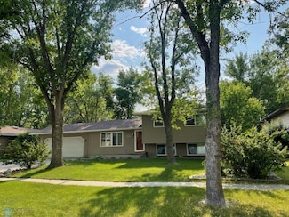 614 8th St E, West Fargo, ND 58078