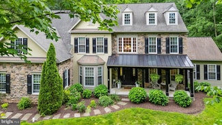 41 Hillview Rd, Morgantown, PA 19543