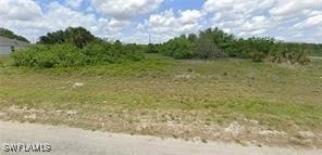 8022 Sunrise Cir, Port Labelle, FL 33935