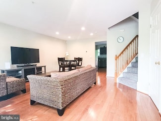 6556 Ridgeborne Dr, Rosedale, MD 21237