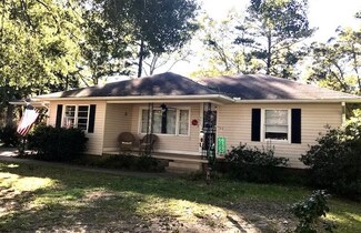 203 N Bennett St, Crystal Springs, MS 39059