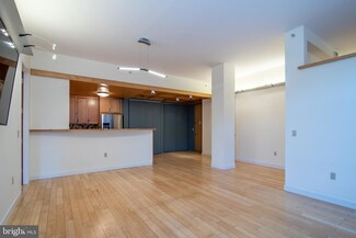 1900 Hamilton St Unit 309, Philadelphia, PA 19130