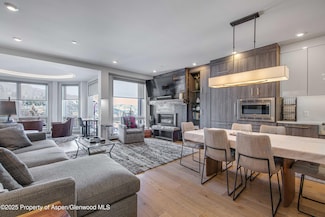 476 Wood Rd Unit 27, Snowmass Village, CO 81615
