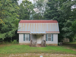 477 Leatherwood Lake Rd, Stewart, TN 37175