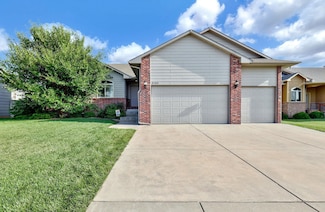 8145 E Old Mill Ct, Wichita, KS 67226