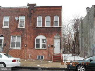 1040 S 4th St, Camden, NJ 08103