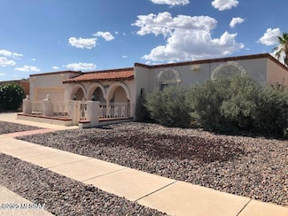 9449 E Barrudean Hills St, Tucson, AZ 85710